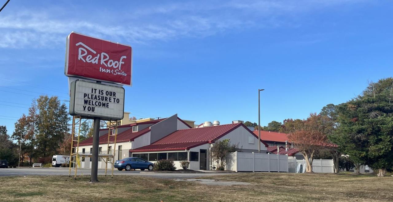 Red Roof Inn & Suites Newport News Eksteriør billede